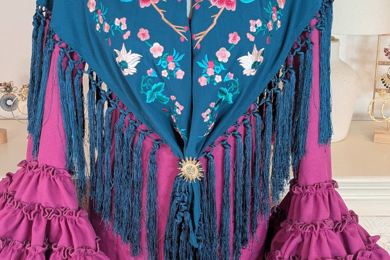 Broche para Mantón de Flamenca con Diseño de Sol Dorado, Accesorio para Moda Flamenca en Ferias y Romerías - SolFlamenca