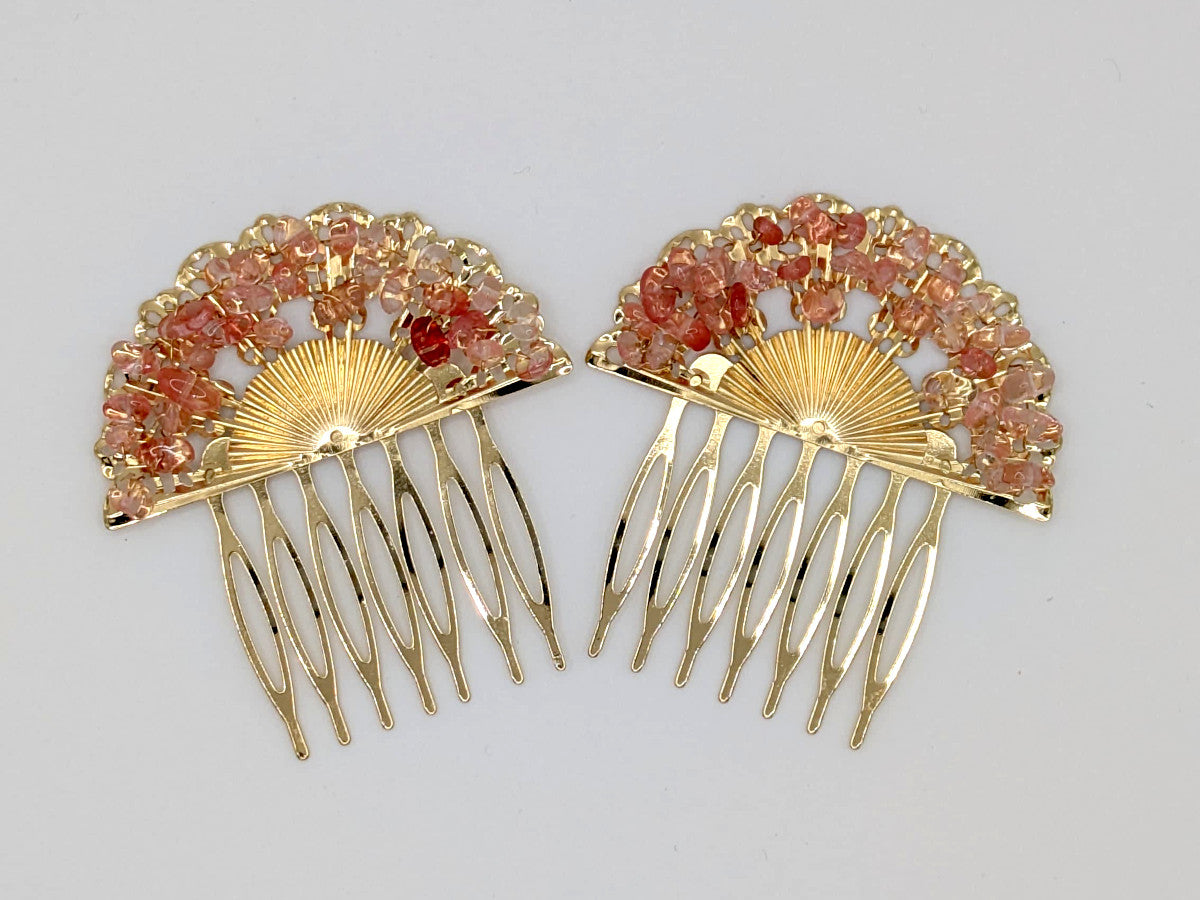 Peinecillo Flamenco Dorado en Forma de Abanico con Piedras Rosas, Accesorio para Peinados de Moda Flamenca en Ferias y Romerías - SolFlamenca