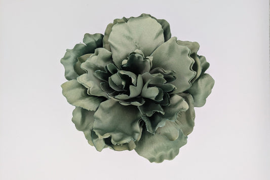 Flor Flamenca Peonía Verde Hoja para Peinados de Feria - SolFlamenca