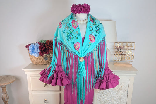 Mantoncillo de Flamenca Bordado con Pájaros en Verde Agua con Flecos - SolFlamenca